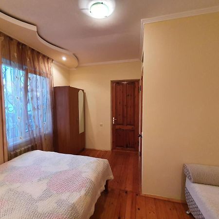 Guest House Ziemfira ซุคุม ภายนอก รูปภาพ