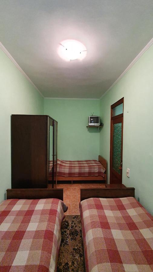 Guest House Ziemfira ซุคุม ภายนอก รูปภาพ