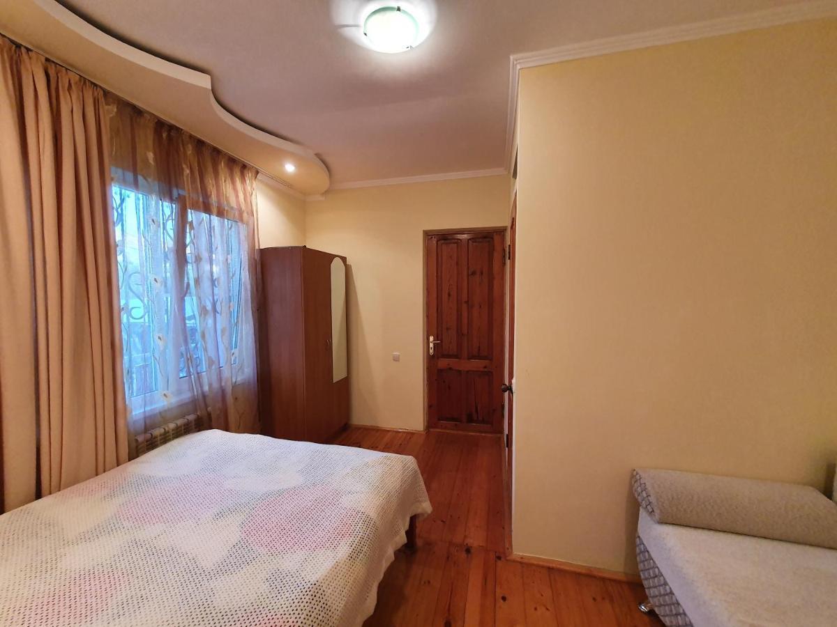 Guest House Ziemfira ซุคุม ภายนอก รูปภาพ